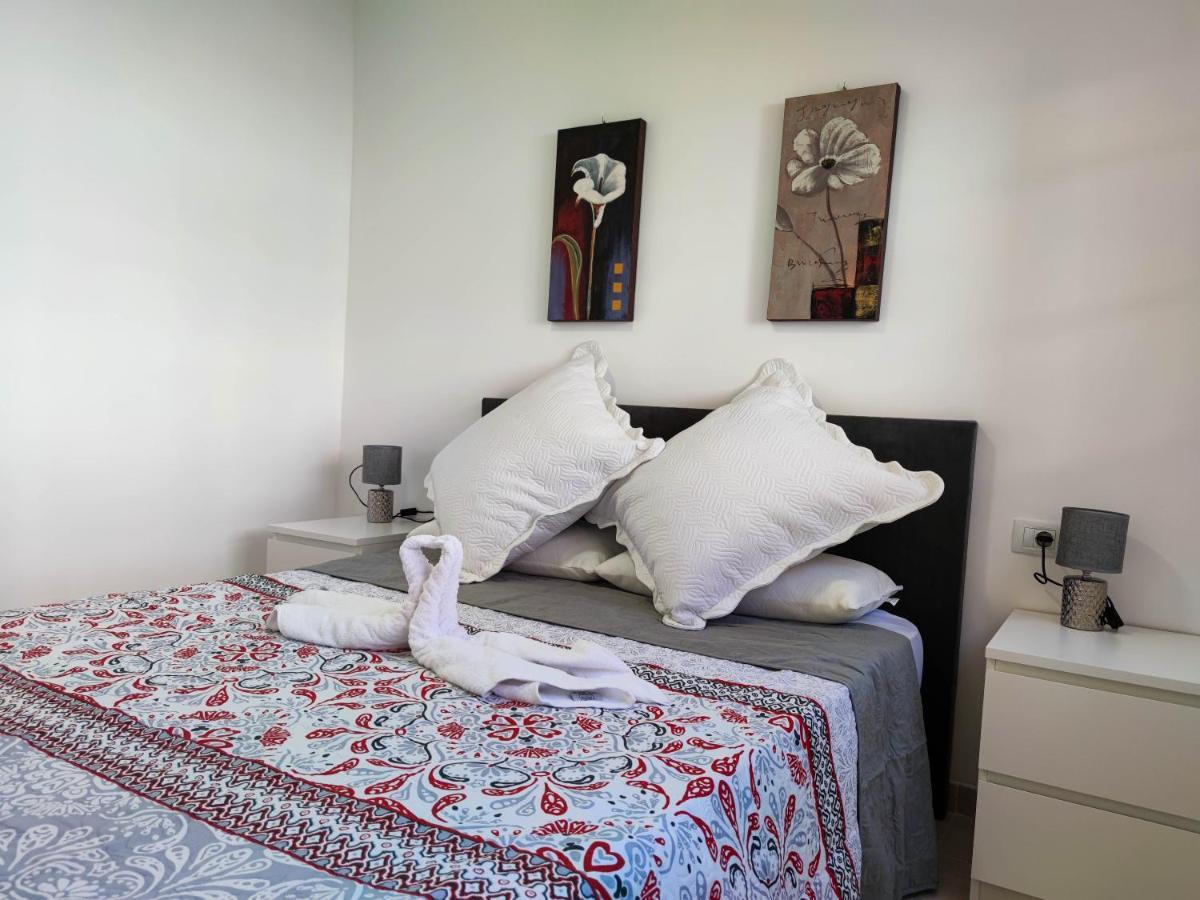 Los Cristianos - Heated Swimming Pool Air-Conditioned ภายนอก รูปภาพ